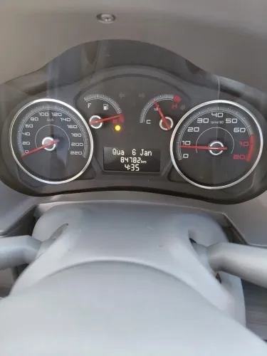 Fiat Palio Attractive 1.0 EVO Fire Flex 8V 5P 2015