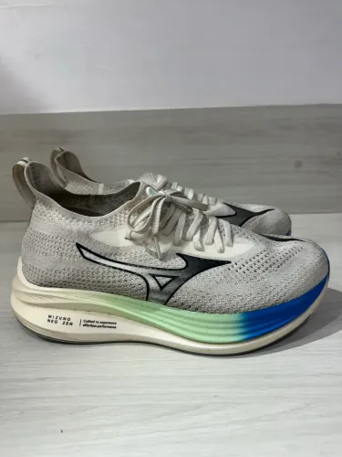Mizuno Neo Zen
