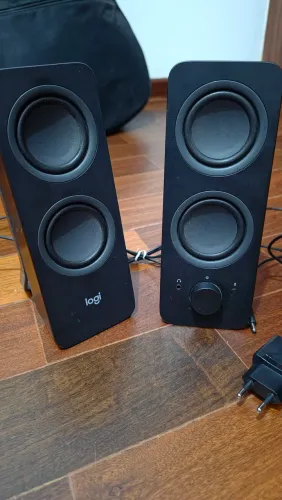 Logitech Z207 - Caixa de Som