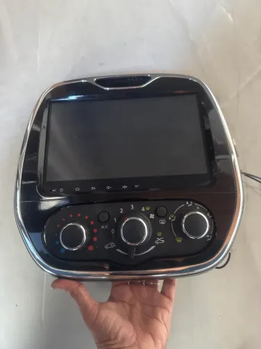 Vendo multimídia original da Captur Life 