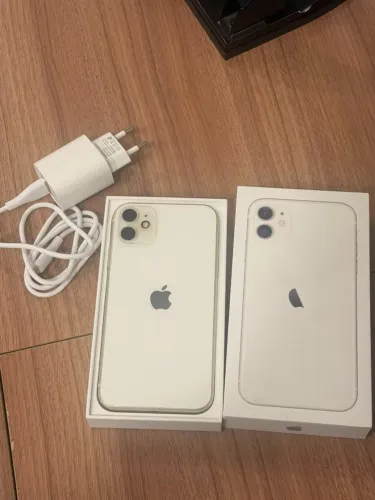 iPhone 11 128gb muito bem conservado + 6 capinhas brinde