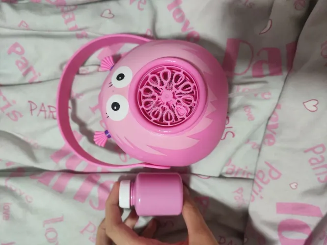 Brinquedo de bolhas carregável