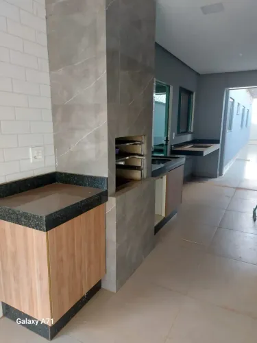 CASA À VENDA ALTO DA BOA VISTA | NERÓPOLIS/GO 3 QUARTOS SENDO UM SUÍTE COM CLOSET