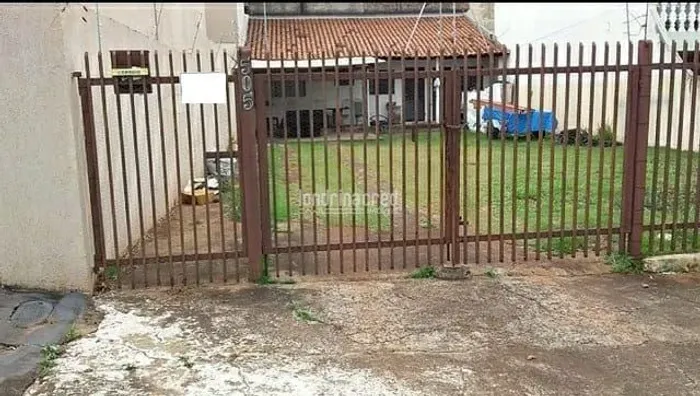 Casa à venda 1 Quarto, 5 Vagas, 250M², Santa Mônica, Londrina - PR