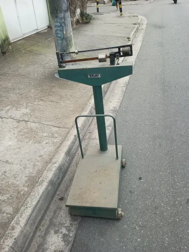 Balança 300kg 400 reais