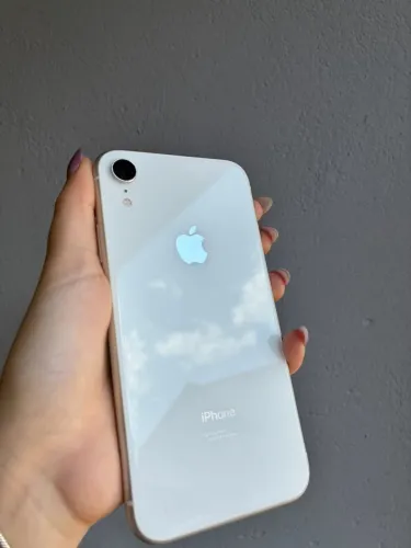 IPHONE XR 64gb (valor a negociar)