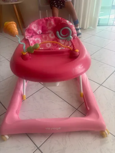 Andador Infantil Rosa Voyage - Usado