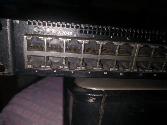 Switch Dell 48 portas + Roteador Cisco