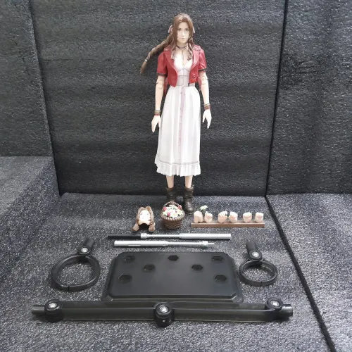 Play Arts Kai Aerith Gainsborough Final Fantasy VII Rebirth Original -Sem Caixa-