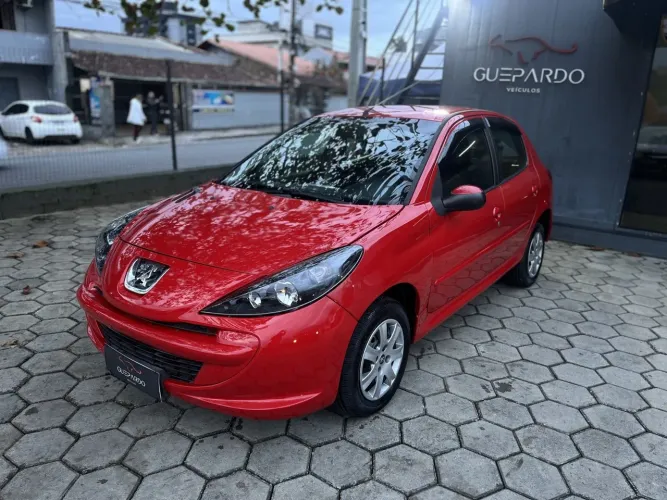 Peugeot 207 Active 1.4 Flex 8V 5P 2014