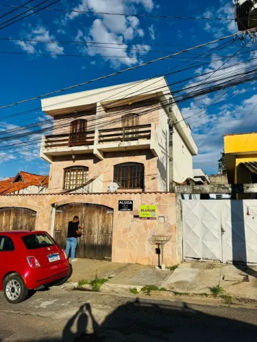 Sobrado em Bairro Tradicional de São Roque!