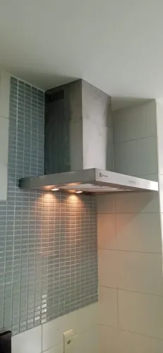 Instalação de Coifa Ilha e Parede Residencial