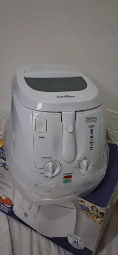 Vendo fritadeira elétrica R$170,nova.