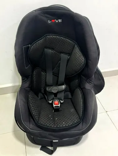 Cadeirinha de carro Infantil Love até 18 Kg.