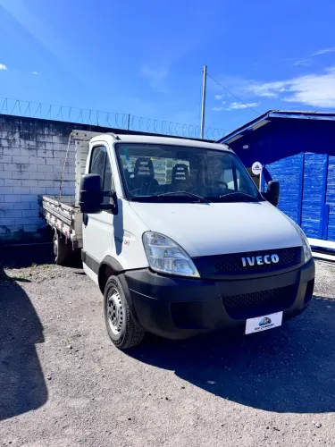 Iveco 30S13 carroceria