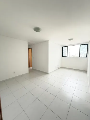 Apartamento com 2 quartos, andar alto e nascente. area de lazer completa