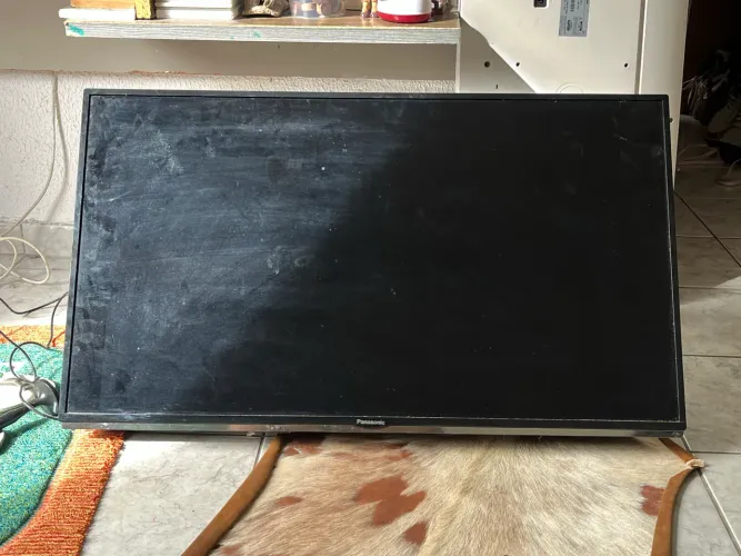 TV Panasonic Smart TV 40? TC-40DS600B - Para Conserto ou Peças