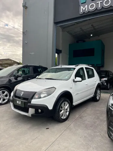 Renault Sandero Stepway Hi-flex 1.6 16V 5P Aut. 2014