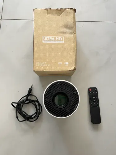 Projetor HY300 HD