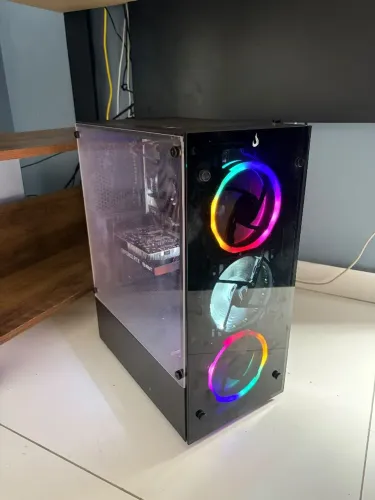 PC Gamer Ryzen 5 5500 + RTX 3050 6GB + 16GB RAM + NVMe 500GB