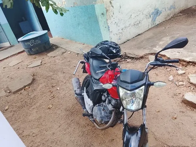 Moto em bom estado para andar