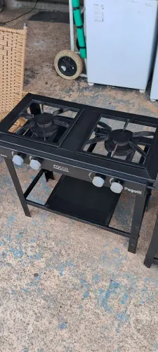 VENDO FOGÃO INDUSTRIAL 2 BOCAS 4 CHAMAS