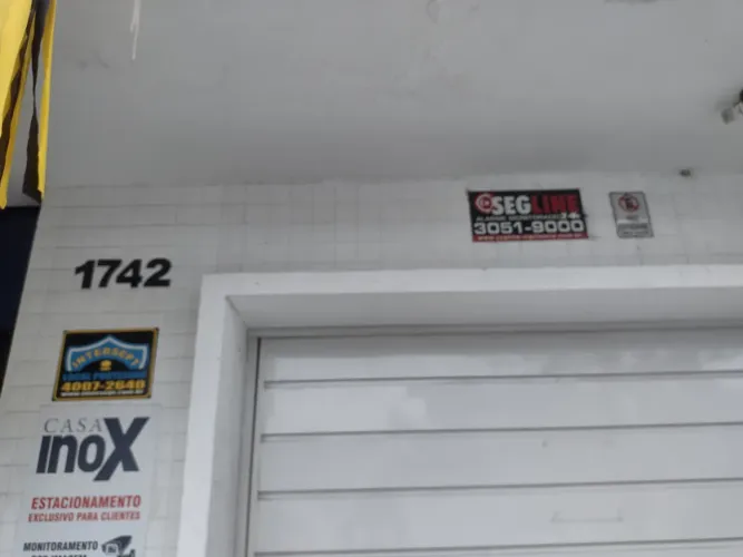 AMPLO APARTAMENTO CENTRAL