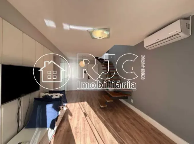 Cobertura : Duplex / Residencial / Lagoa