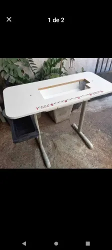 Mesa para máquina de costura doméstica