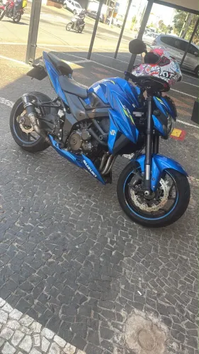 Gsxs 750