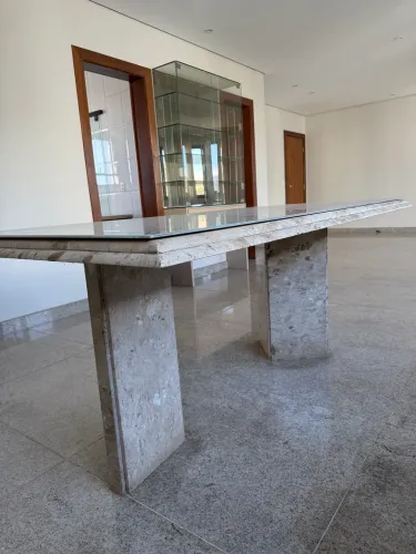 Mesa em travertino bege Bahia 100x200