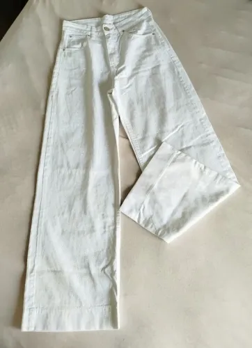Calça jeans Renner branca com brilhos - n.38