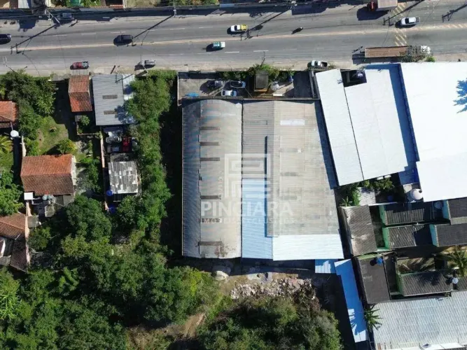 Galpão de 1000 m² com 4 salas e 1 loja em Guaxindiba - São Gonçalo/RJ - Compre por R$ 1.25