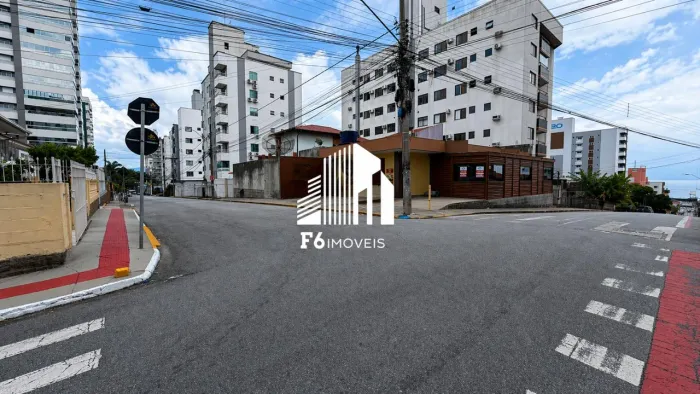 Loja Comercial para Locaçao de 150m2, Barreiros-Sao Jose