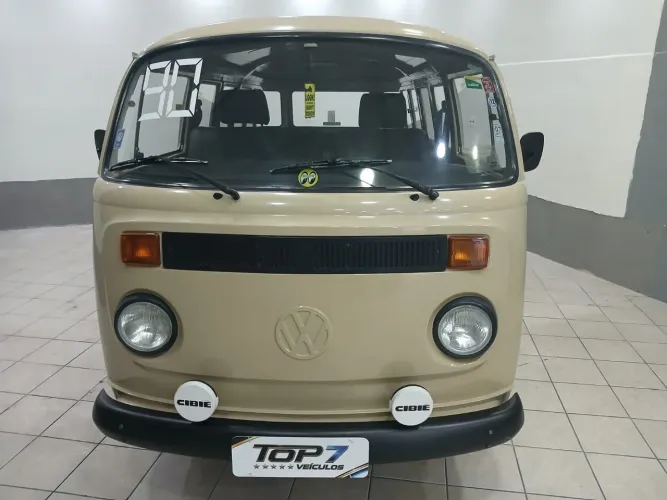 Volkswagen Kombi Standard/ Luxo/ Serie Prata 1990