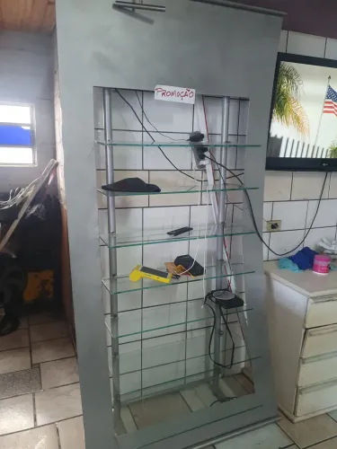 VENDO ARMARIO DE PRATELEIRAS