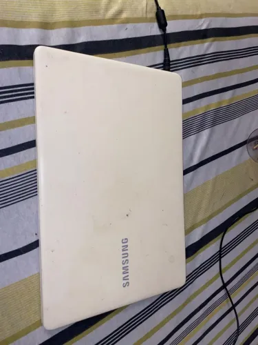 Notebook Samsung 300E (NP300E5K) - Para Peças ou Conserto