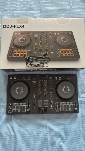 Controladora DJ - Pionner DDJ FLX4 (zero)