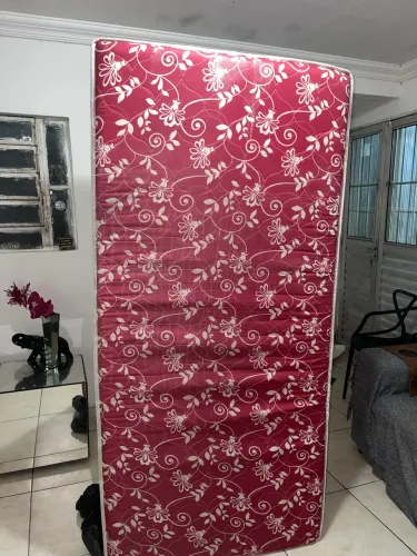Cama box de solteirão