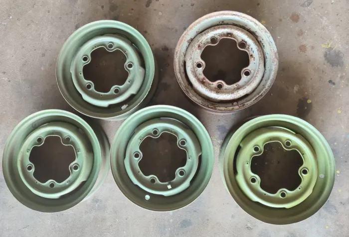 ? VENDE-SE - RODAS DE KOMBI MODELO FOGAREIRO ?