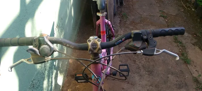 Bicicleta feminina semi-nova