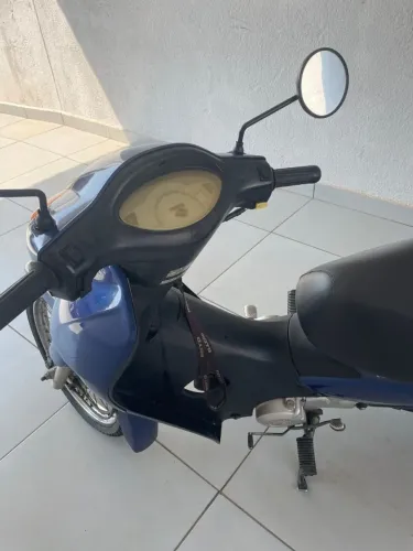 Biz 100 à venda