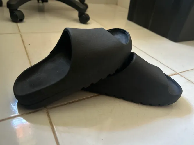 Chinelo slide/nuvem