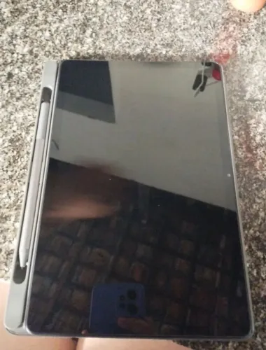 Tablet Lenovo M11 - 1 ano de uso