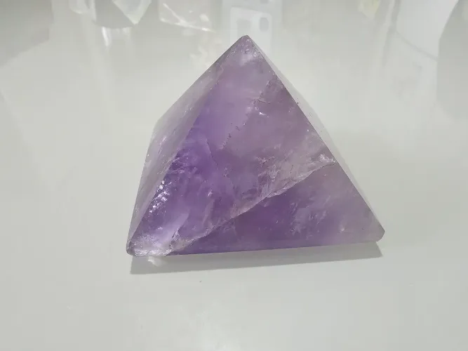 Pirâmide de Ametista Natural Polida
