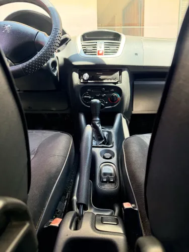 Peugeot 207 XR 1.4 Flex 8V 5P 2013