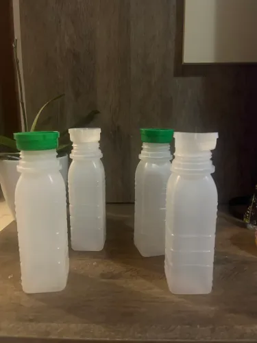 Garrafa para suco e água de coco