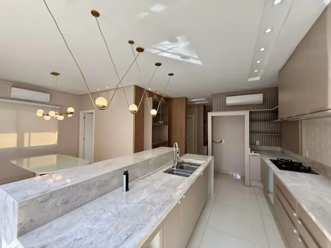 Sobrado à venda, 198 m² por R$ 1.900.000,00 - Parque Verde - Cascavel/PR