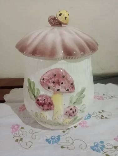 Linda biscoiteira ( antiguidade )