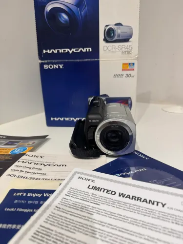 Câmera Digital Sony  Handycam DCR-SR45 ( grava no escuro !!! ) 